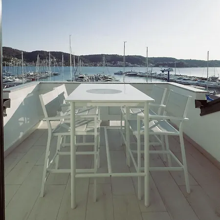 Docks - Island Rab, Croatia Semesterbostad Supetarska Draga