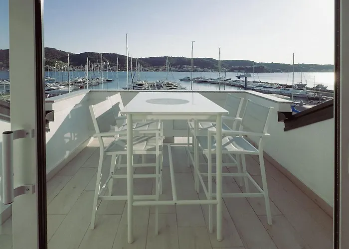 Docks - Island Rab, Croatia بيت للعطل سوبيتارسكا دراغا